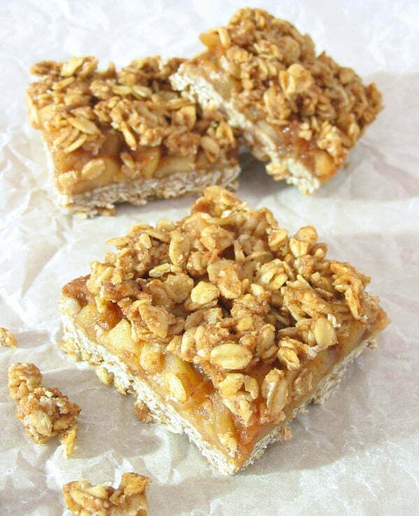 Cinnamon Apple Streusel Bars - sticky sweet apple and a brown sugar streusel topping.