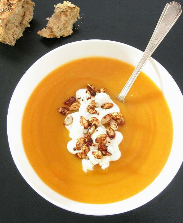 Honey Roasted Apple and Butternut Squash Soup - A creamy and comforting soup with a warming kick!