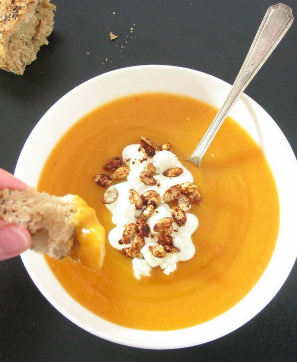 Honey Roasted Apple and Butternut Squash Soup - A creamy and comforting soup with a warming kick!